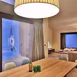 Hotel Warth52-w52 3*